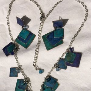 Necklace and earrings set